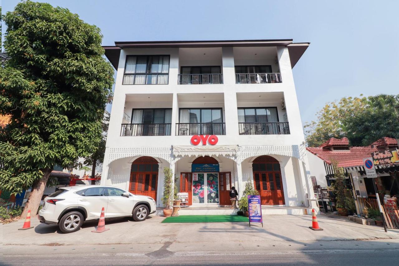 Oyo 611 Stay Young Villa Chiang Mai Exterior photo